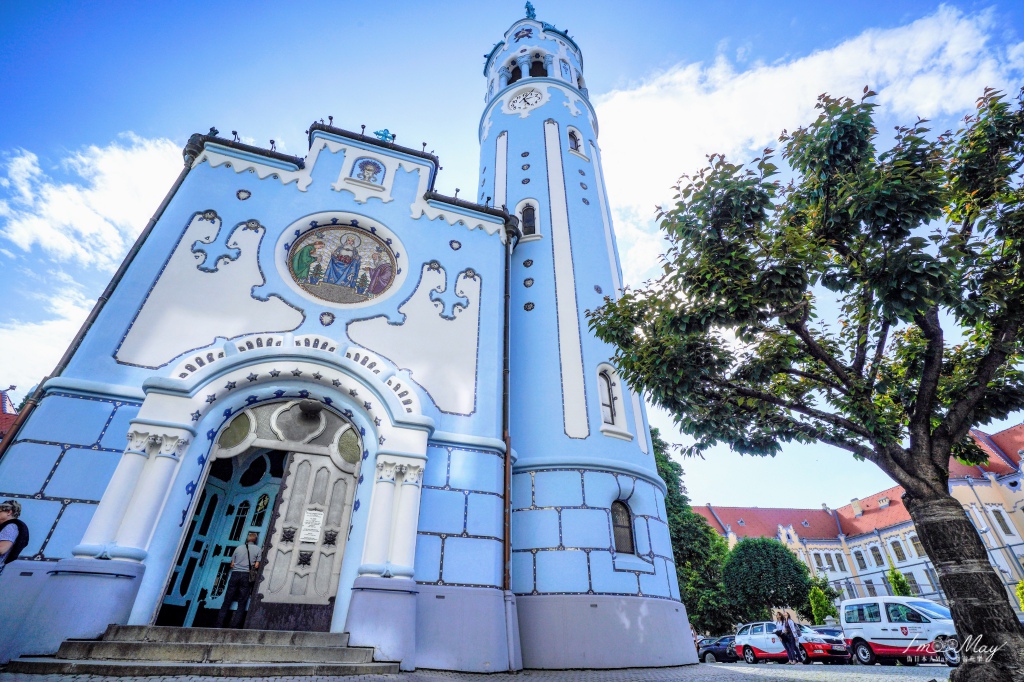 斯洛伐克 | 原來童話故事裡的夢幻城堡真的存在，前往布拉提斯拉瓦就是為了「藍色教堂 Kostol svätej Alžbety」( 聖伊麗莎白教堂 ) | 交通路線、參觀時間、拍攝建議 @偽日本人May．食遊玩樂