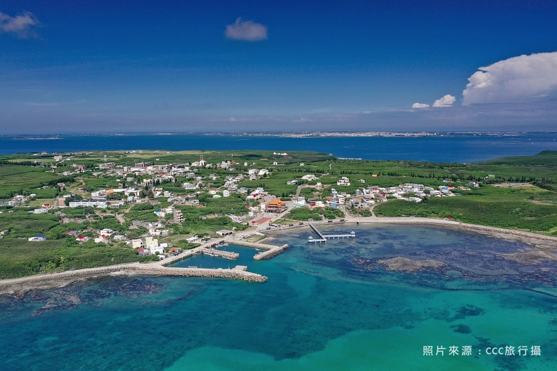 澎湖、西嶼 | IG 熱門網美打卡景點 : 到不了的祕境景點「池西虎目滬」、超壯觀柱狀玄武岩瀑布「池西岩瀑 (九孔瀑布)」| 北環景點、攝影建議、詳細方通方式、澎湖隱藏版IG打卡景點 @偽日本人May．食遊玩樂