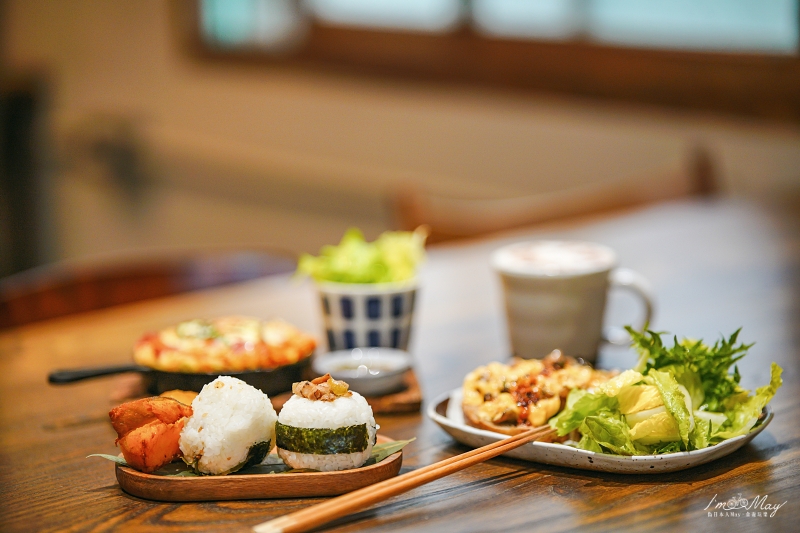 新竹 | 注重每一個細節且滿溢暖心的好店、老屋新生的文青咖啡「 微生Float Dept. 」| 不只空間好拍、食物也好好吃 @偽日本人May．食遊玩樂