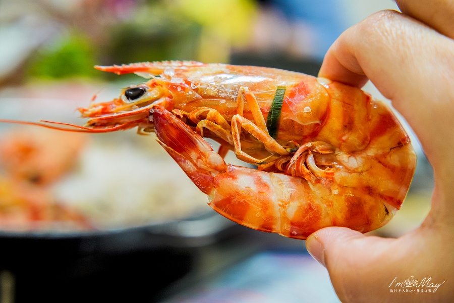 在地人帶路的澎湖美食 – 超人氣海鮮餐廳「澎漁宴」| 來到澎湖就是要滿桌生猛海鮮，品嚐本島吃不到的鮮味美食 @偽日本人May．食遊玩樂