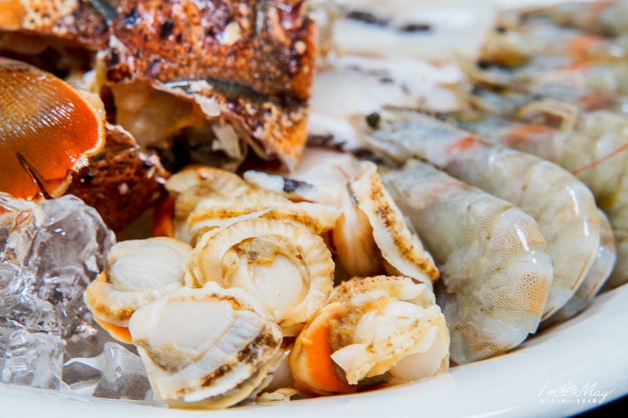 在地人帶路的澎湖美食 – 超人氣海鮮餐廳「澎漁宴」| 來到澎湖就是要滿桌生猛海鮮，品嚐本島吃不到的鮮味美食 @偽日本人May．食遊玩樂