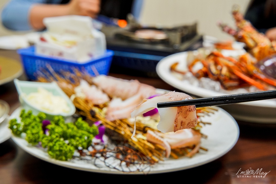在地人帶路的澎湖美食 &#8211; 超人氣海鮮餐廳「澎漁宴」| 來到澎湖就是要滿桌生猛海鮮，品嚐本島吃不到的鮮味美食 @偽日本人May．食遊玩樂