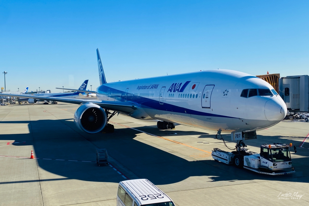 飛行記錄 | 酷航flyscoot 桃園-成田 (TPE-NRT)787機型，酷航Plus介紹、選位建議與餐點、成田空港第一航廈出境分享 @偽日本人May．食遊玩樂