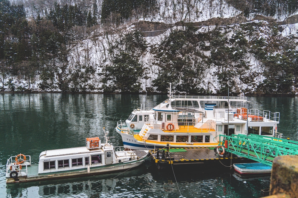富山、砺波 | 庄川峽遊覽船、大牧溫泉 : 水墨畫般的冬限定雪景色，療癒的航程通往日本列島最後的祕境 @偽日本人May．食遊玩樂
