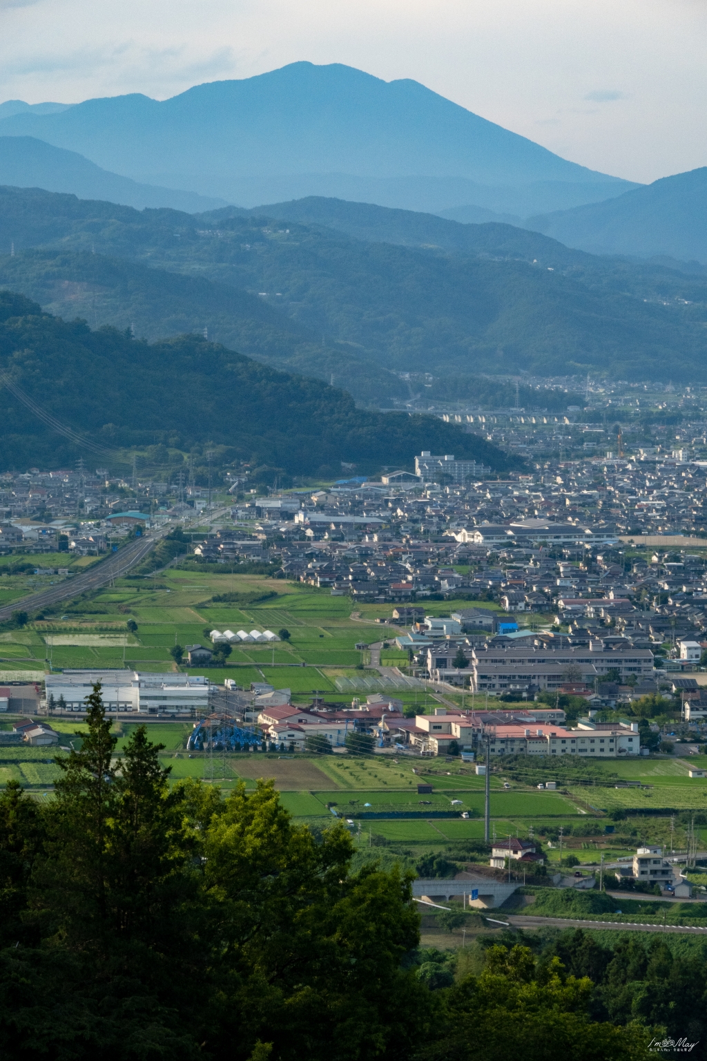 日本鐵道旅行 | 日本三大車窗景觀、自然夜景遺產、梯田百選 : 姨捨車站（おばすて駅）| JR東日本特色車站 @偽日本人May．食遊玩樂