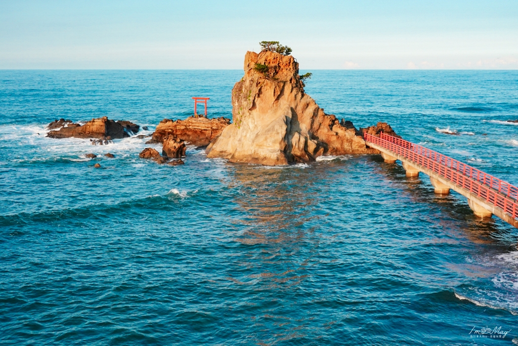 福島、磐城 | 波立海岸的絕美風景 : 自然與歷史共存「波立寺」、觀看初日昇起的著名景點「弁天島」 @偽日本人May．食遊玩樂