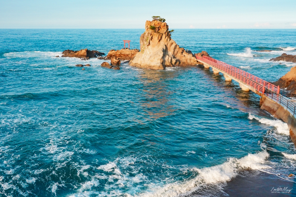 福島、磐城 | 波立海岸的絕美風景 : 自然與歷史共存「波立寺」、觀看初日昇起的著名景點「弁天島」 @偽日本人May．食遊玩樂