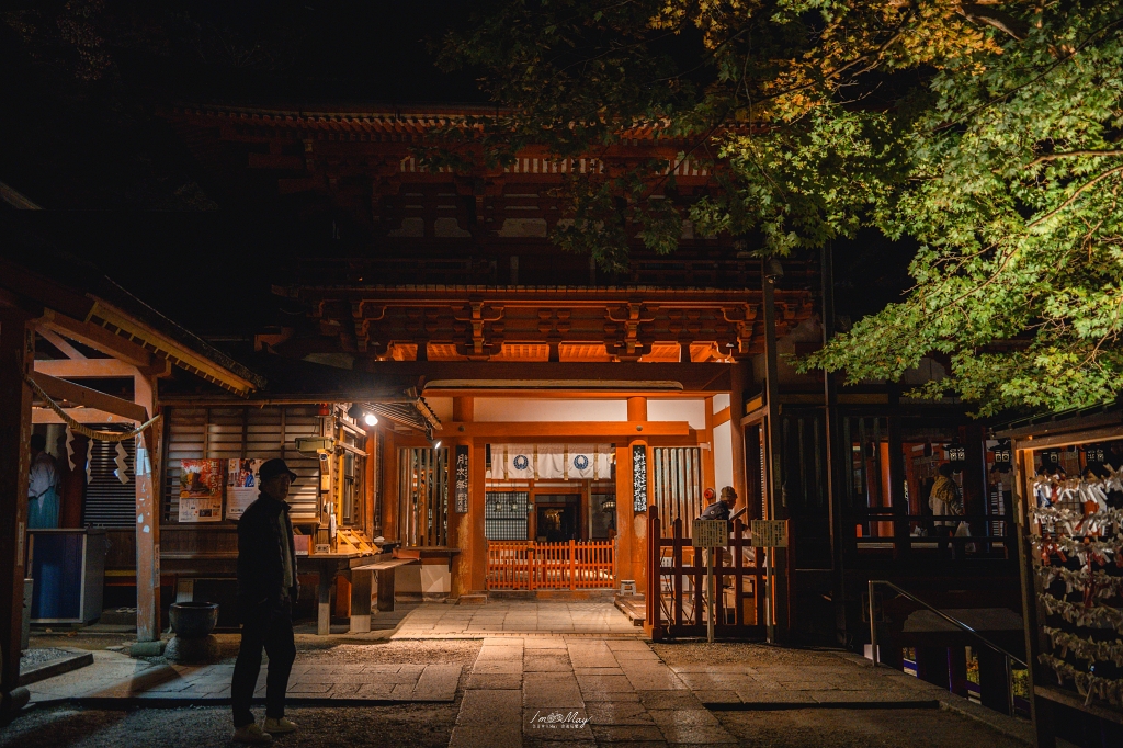 關西攝影記錄 | 幽燈靜夜：探尋奈良談山神社夜間點燈的秋夜微光與靜謐詩意 @偽日本人May．食遊玩樂