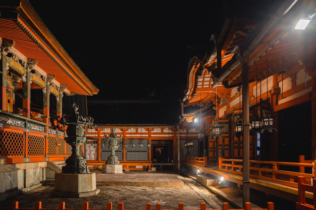 關西攝影記錄 | 幽燈靜夜：探尋奈良談山神社夜間點燈的秋夜微光與靜謐詩意 @偽日本人May．食遊玩樂