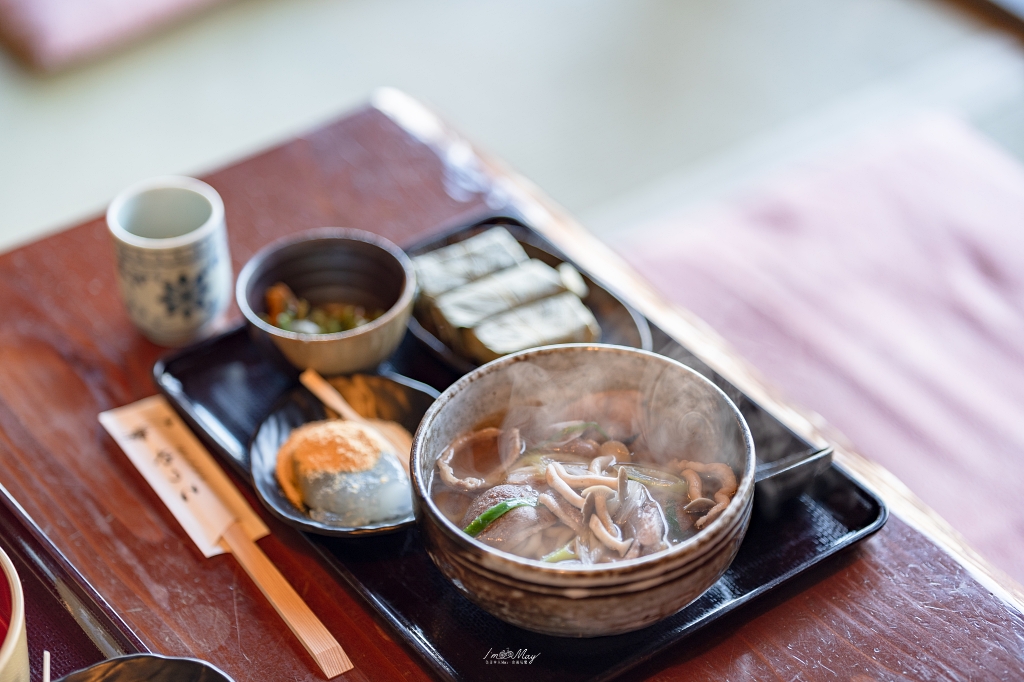 奈良美食推薦 | 傳承百年的吉野山風味體驗 : 柿の葉壽司 やっこ，品味柿葉壽司的經典魅力 @偽日本人May．食遊玩樂