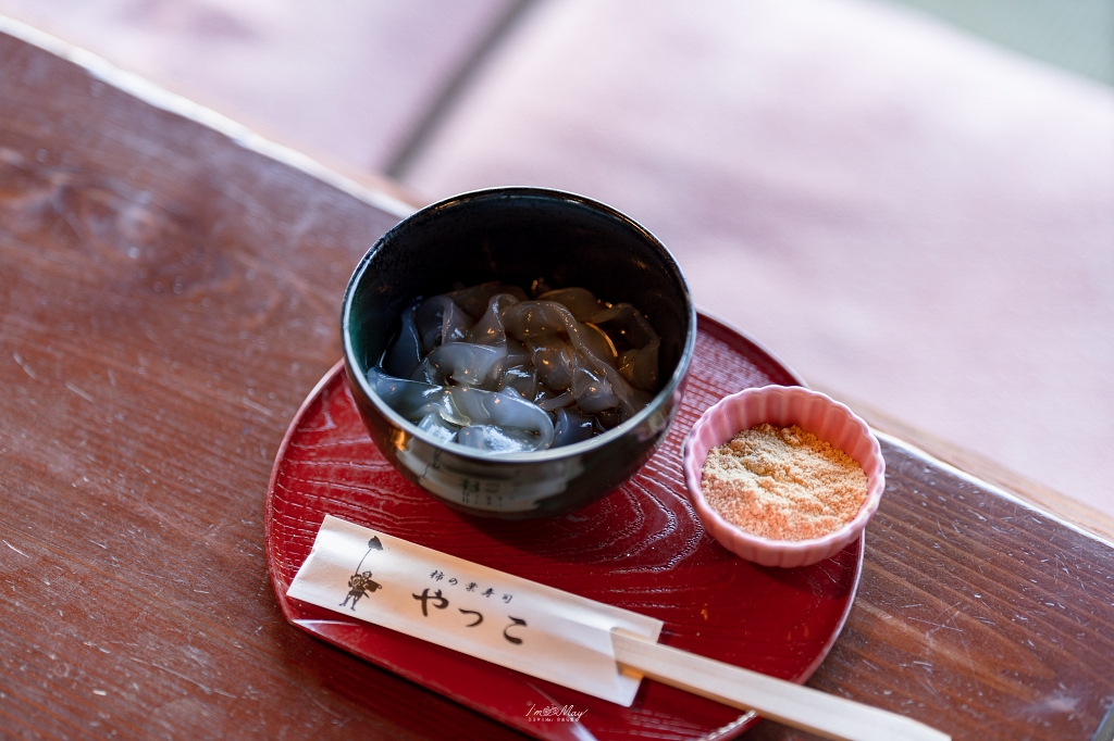 奈良美食推薦 | 傳承百年的吉野山風味體驗 : 柿の葉壽司 やっこ，品味柿葉壽司的經典魅力 @偽日本人May．食遊玩樂