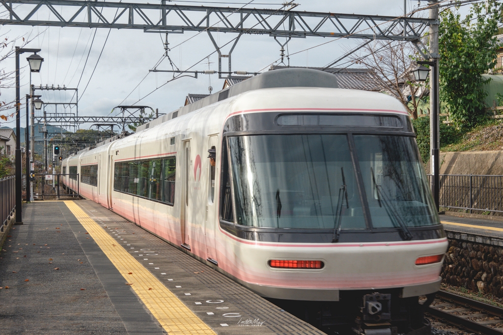 關西鐵道旅行 | 乘坐近鐵電車「Sakura Liner」暢遊飛鳥地區的秋日風情，夢幻粉嫩車身與舒適車廂的優雅旅程 @偽日本人May．食遊玩樂