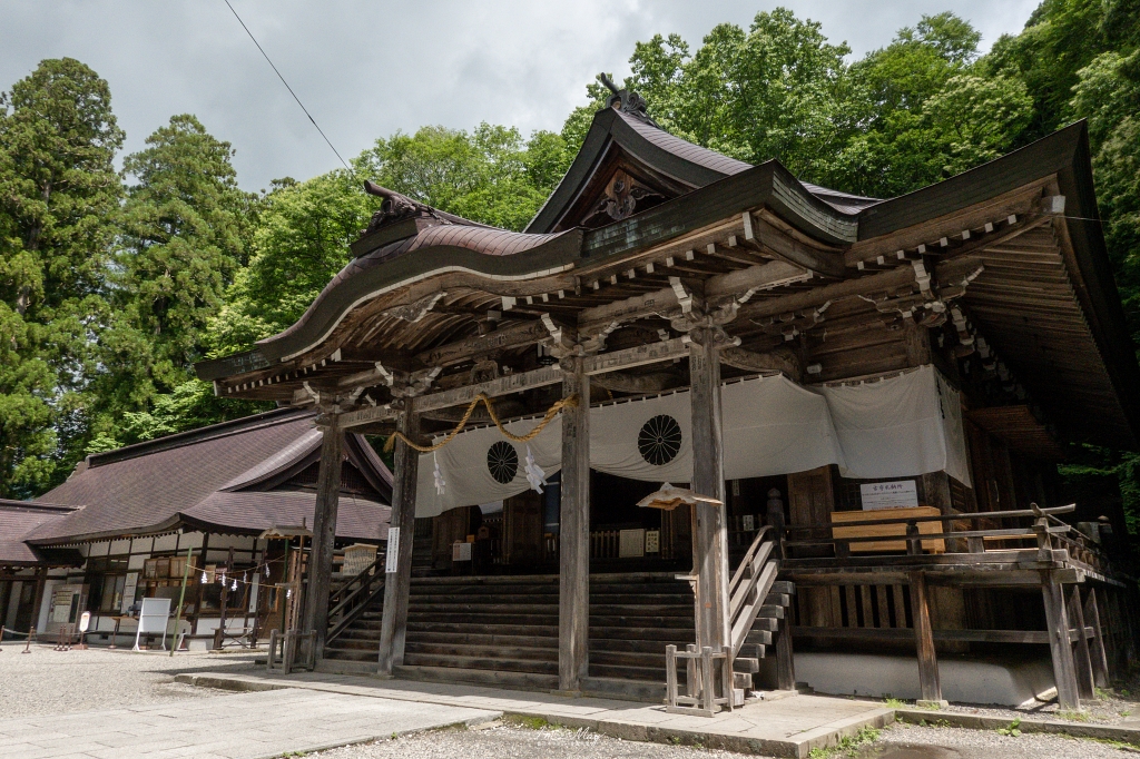 夏天走進日本深山神域！【長野戶隱神社五社巡禮】夏季一日順走實錄｜奧社杉林美景、御朱印帳推薦、交通與步行時間分享！輕鬆走法不藏私 @偽日本人May．食遊玩樂