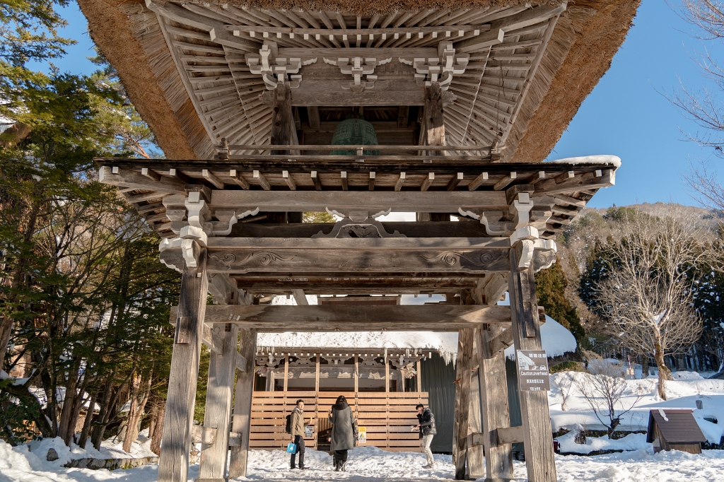 冬季白川鄉攝影全攻略｜非點燈日也能拍出藍調夜景與合掌村經典構圖｜岐阜攝影行程紀錄 @偽日本人May．食遊玩樂