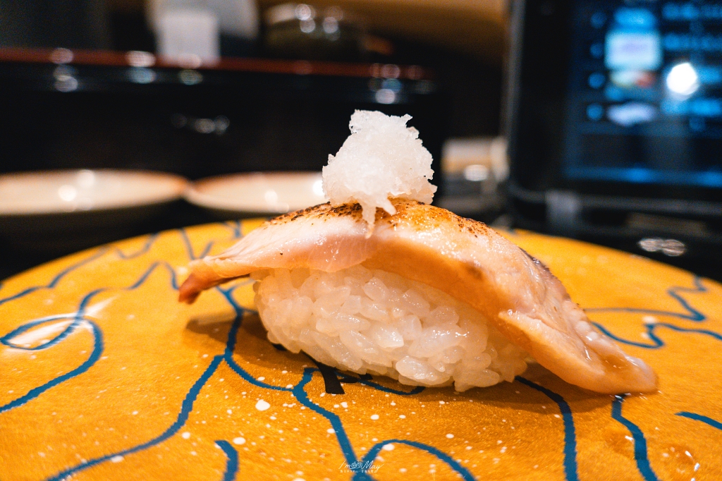 【富山美食推薦】一出車站就能大啖新鮮壽司！？《すし玉富山車站店》：富山灣的味道在這裡迴轉！ @偽日本人May．食遊玩樂