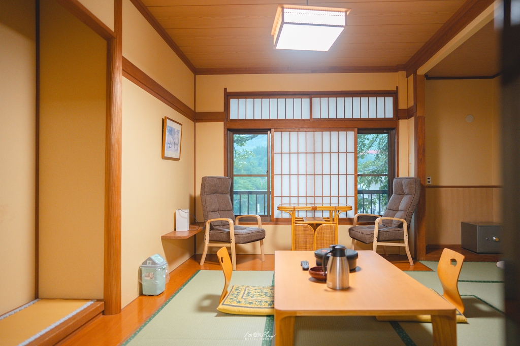 【福島住宿推薦】紅牛發源地的溫泉老宿｜只見線攝影首選！會津柳津「內田屋旅館」就在圓藏寺入口旁 @偽日本人May．食遊玩樂