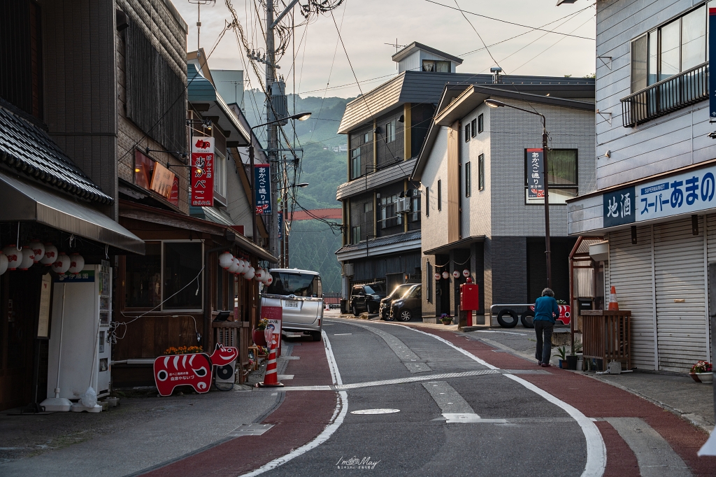 【福島住宿推薦】紅牛發源地的溫泉老宿｜只見線攝影首選！會津柳津「內田屋旅館」就在圓藏寺入口旁 @偽日本人May．食遊玩樂