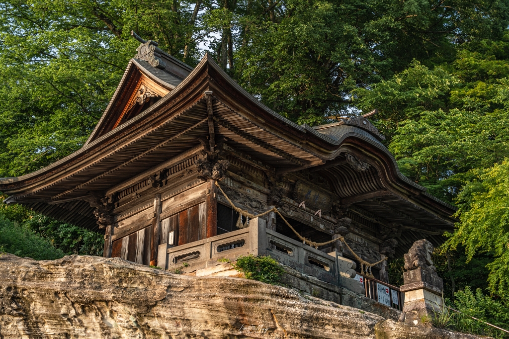 【福島住宿推薦】紅牛發源地的溫泉老宿｜只見線攝影首選！會津柳津「內田屋旅館」就在圓藏寺入口旁 @偽日本人May．食遊玩樂