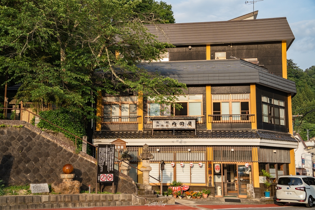 【福島住宿推薦】紅牛發源地的溫泉老宿｜只見線攝影首選！會津柳津「內田屋旅館」就在圓藏寺入口旁 @偽日本人May．食遊玩樂