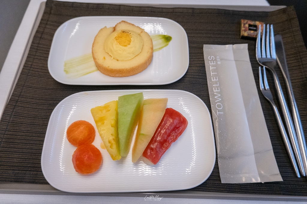 【飛行記錄】星宇航空 STARLUX A330neo 商務艙體驗｜仙台－台北選位建議、機上餐點與仙台機場出境流程 @偽日本人May．食遊玩樂