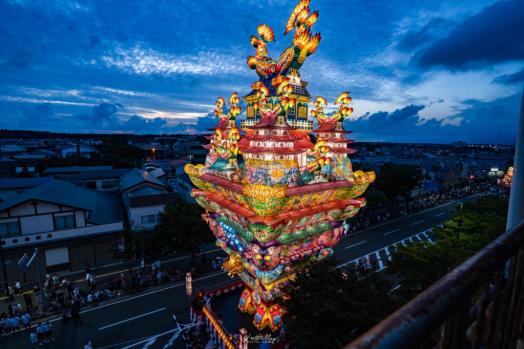 【能代七夕天空不夜城】錯過就要再等一年！兩天限定的全日本最高燈籠，震撼東北夏夜，不是東北六大祭也超值得｜東北夏日祭典記實 @偽日本人May．食遊玩樂