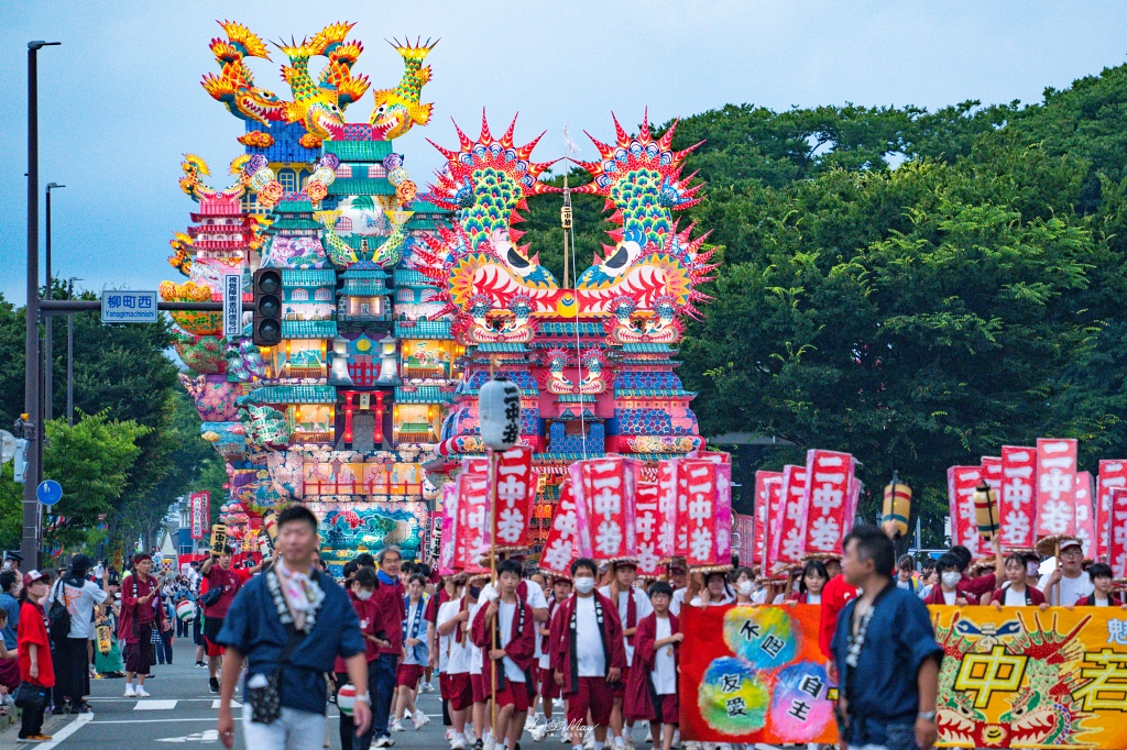 【能代七夕天空不夜城】錯過就要再等一年！兩天限定的全日本最高燈籠，震撼東北夏夜，不是東北六大祭也超值得｜東北夏日祭典記實 @偽日本人May．食遊玩樂