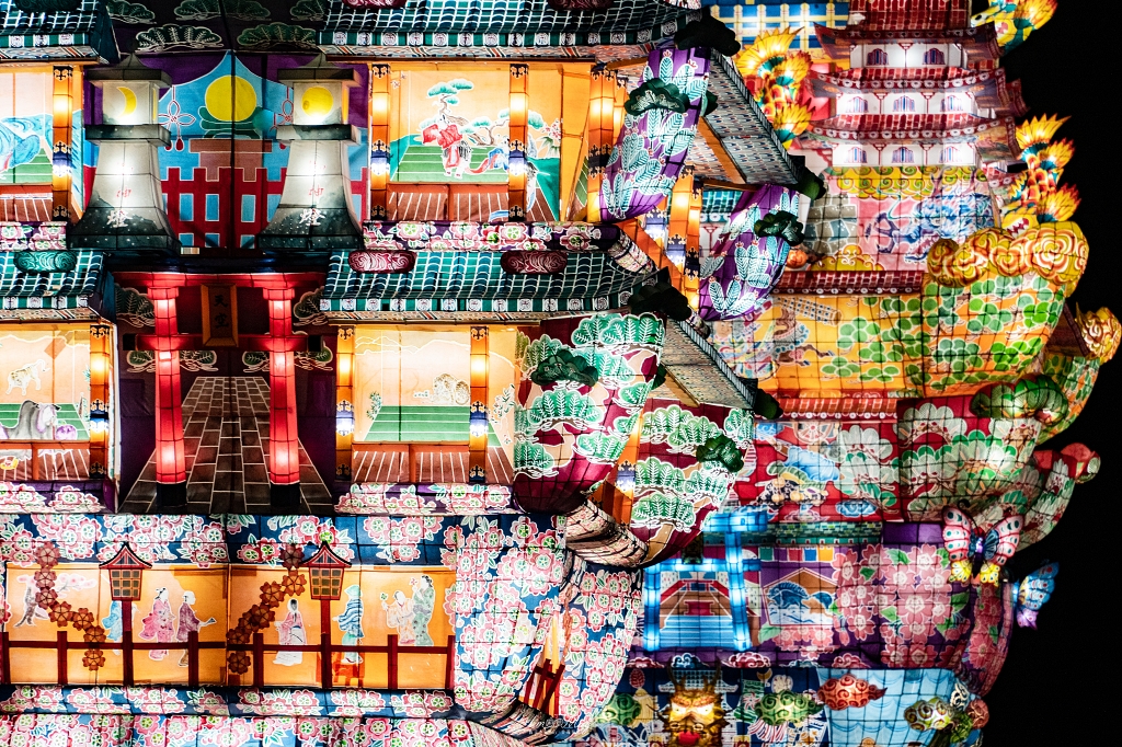 【能代七夕天空不夜城】錯過就要再等一年！兩天限定的全日本最高燈籠，震撼東北夏夜，不是東北六大祭也超值得｜東北夏日祭典記實 @偽日本人May．食遊玩樂