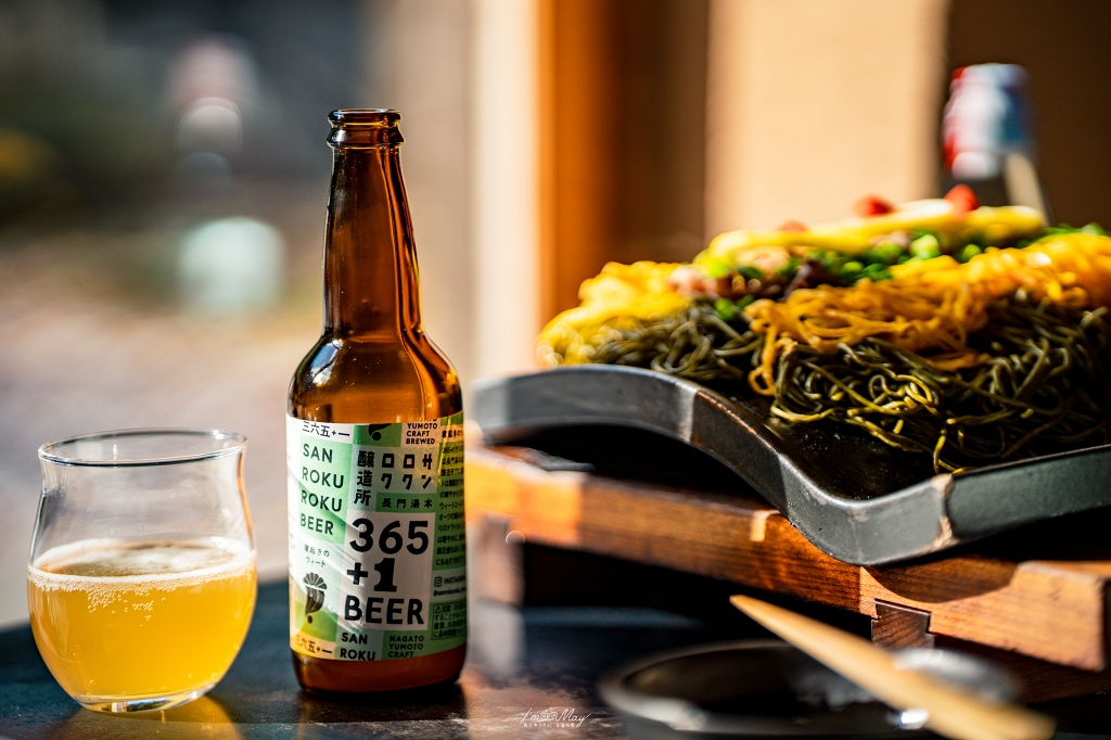 紅葉相伴的長門湯本溫泉午餐｜「瓦そば柳屋」用一片瓦承載整個山口的秋日香氣與風景 @偽日本人May．食遊玩樂