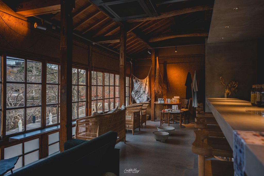 紅葉相伴的長門湯本溫泉午餐｜「瓦そば柳屋」用一片瓦承載整個山口的秋日香氣與風景 @偽日本人May．食遊玩樂