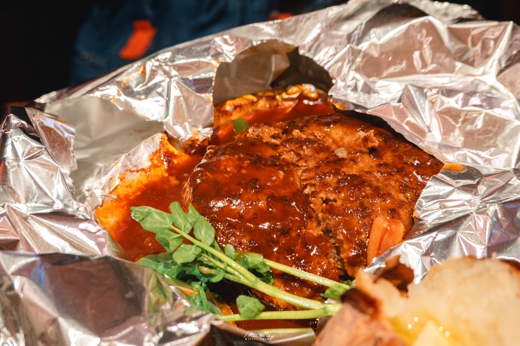 京都車站美食｜東洋亭漢堡排必吃推薦：整顆蕃茄沙拉、酥炸大蝦的百年洋食 @偽日本人May．食遊玩樂