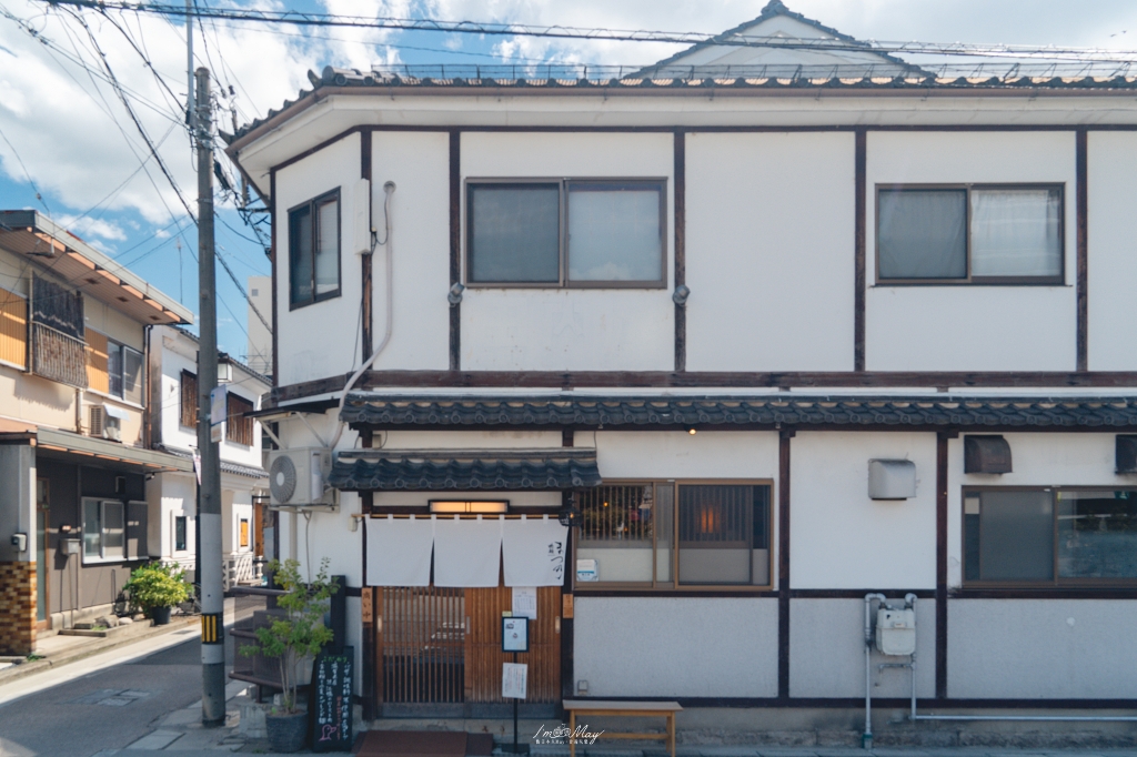 【松本美食】鴨麵まつ乃｜隱身女鳥羽川畔的鴨沾麵專門店，一碗拉麵與蕎麥之間的美味平衡 @偽日本人May．食遊玩樂