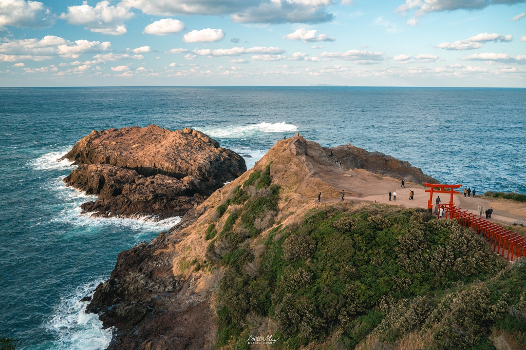山口攝影記錄｜午後的元乃隅稻成神社，紅鳥居與夕陽海風的浪漫散步 @偽日本人May．食遊玩樂