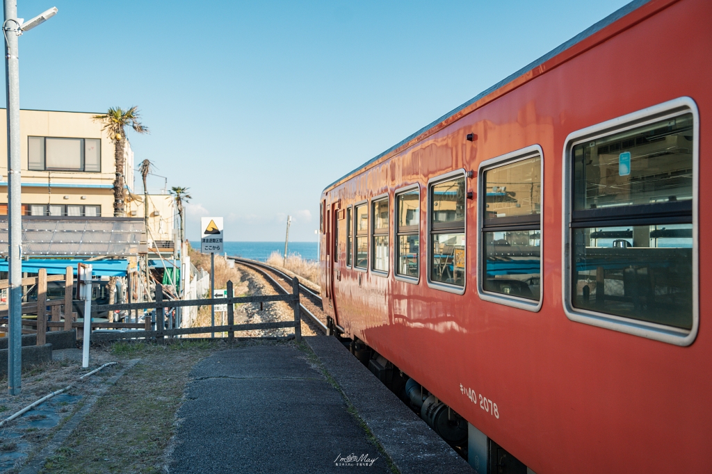 富山攝影記錄｜氷見線越中國分站 × 男岩海景電車拍攝景點推薦，一次收錄北陸鐵道絕景 @偽日本人May．食遊玩樂