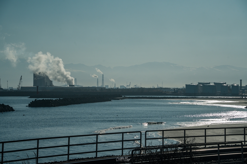 富山攝影記錄｜氷見線越中國分站 × 男岩海景電車拍攝景點推薦，一次收錄北陸鐵道絕景 @偽日本人May．食遊玩樂