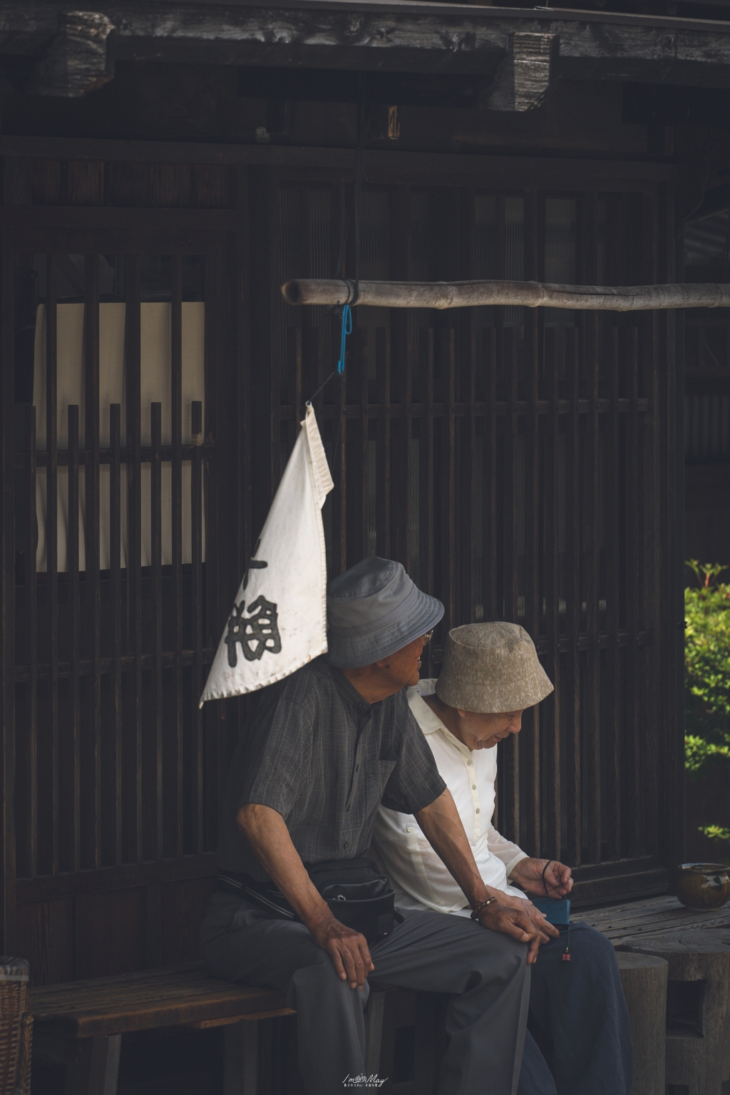 長野攝影記錄｜漫步妻籠宿老街，在中山道的初夏光影中，拍下旅途中最靜好的溫柔一瞬 @偽日本人May．食遊玩樂