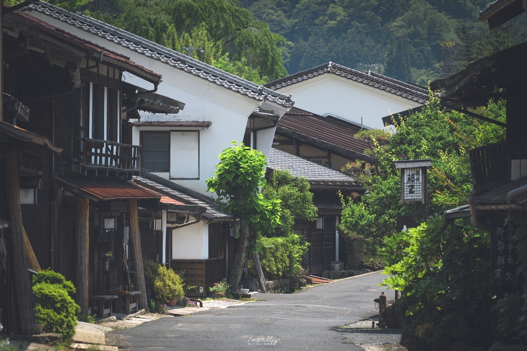 長野攝影記錄｜漫步妻籠宿老街，在中山道的初夏光影中，拍下旅途中最靜好的溫柔一瞬 @偽日本人May．食遊玩樂