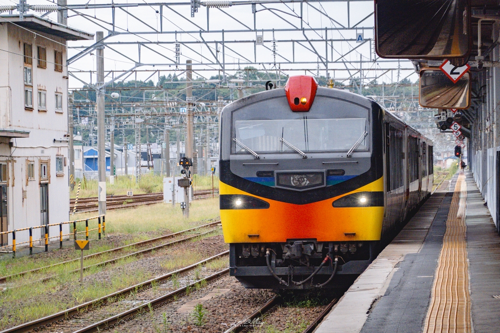 日本鐵道旅行 | 列車癡迷者必搭！JR 五能線：「Resort 白神號」，從秋田出發、走訪日本海與白神山地絕景路線的完全攻略 @偽日本人May．食遊玩樂