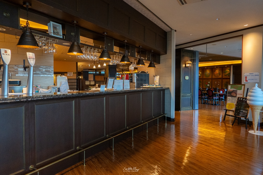 青森住宿推薦 | 鰺ヶ沢 Hotel Grand Mer 山海莊 : 酒水自助餐喝到飽！絕美日本海夕陽與神祕化石溫泉 @偽日本人May．食遊玩樂
