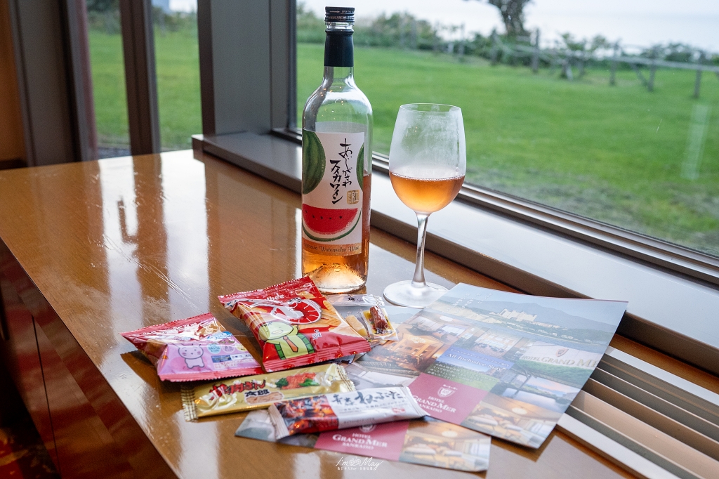 青森住宿推薦 | 鰺ヶ沢 Hotel Grand Mer 山海莊 : 酒水自助餐喝到飽！絕美日本海夕陽與神祕化石溫泉 @偽日本人May．食遊玩樂