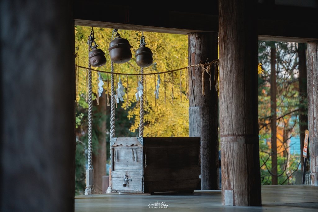 福島攝影記錄 | 踏入千年神殿的深秋時刻：喜多方新宮熊野神社長床，獨享800年大銀杏的光影時光 @偽日本人May．食遊玩樂