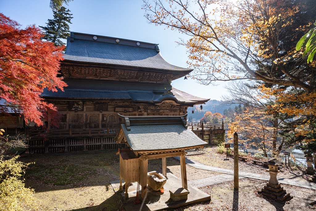 福島攝影記錄 | 奧會津柳津町:岩壁上最絢爛的秋季色彩:福満虚空藏菩薩霊巌山 圓藏寺 (Enzoji Temple),捕捉只見川畔的錦秋之美 @偽日本人May.食遊玩樂 福島攝影記錄 | 奧會津柳津町:岩壁上最絢爛的秋季色彩:福満虚空藏菩薩霊巌山 圓藏寺 (Enzoji Temple),捕捉只見川畔的錦秋之美 @偽日本人May.食遊玩樂