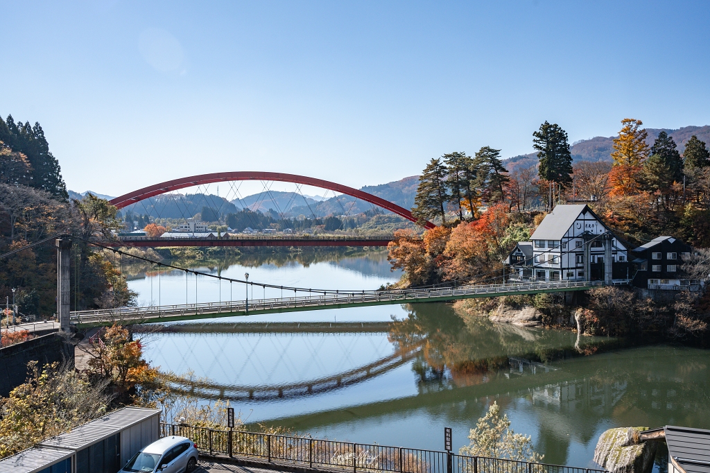 福島攝影記錄 | 奧會津柳津町：岩壁上最絢爛的秋季色彩：福満虚空藏菩薩霊巌山 圓藏寺 (Enzoji Temple)，捕捉只見川畔的錦秋之美 @偽日本人May．食遊玩樂