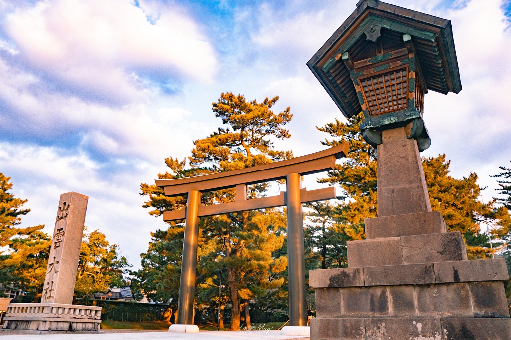 島根攝影記錄|造訪結緣的聖地:出雲大社「神在月」限定,捕捉清晨空景與夜晚朱紅的結緣之美 @偽日本人May.食遊玩樂 島根攝影記錄|造訪結緣的聖地:出雲大社「神在月」限定,捕捉清晨空景與夜晚朱紅的結緣之美 @偽日本人May.食遊玩樂
