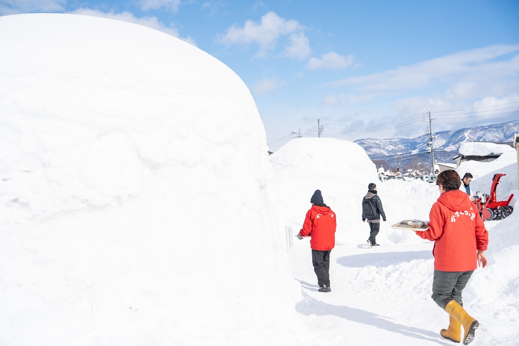 【日本鐵道攝影】尋找雪國的另一種純粹：JR 飯山線，捕捉千曲川畔的寂靜光影 @偽日本人May．食遊玩樂