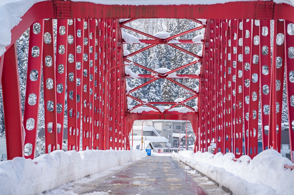 【日本鐵道攝影】尋找雪國的另一種純粹：JR 飯山線，捕捉千曲川畔的寂靜光影 @偽日本人May．食遊玩樂