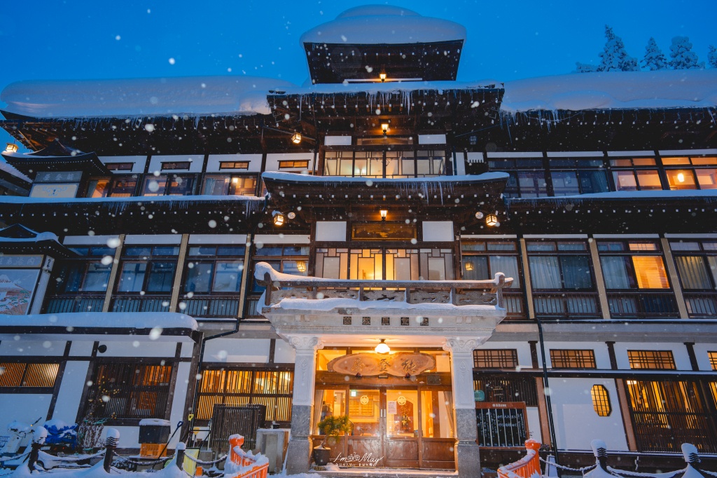 銀山溫泉攝影記錄 | 走進大正浪漫的銀白夢境：從魔幻藍調到寂靜清晨，我的雪國絕景紀錄 @偽日本人May．食遊玩樂