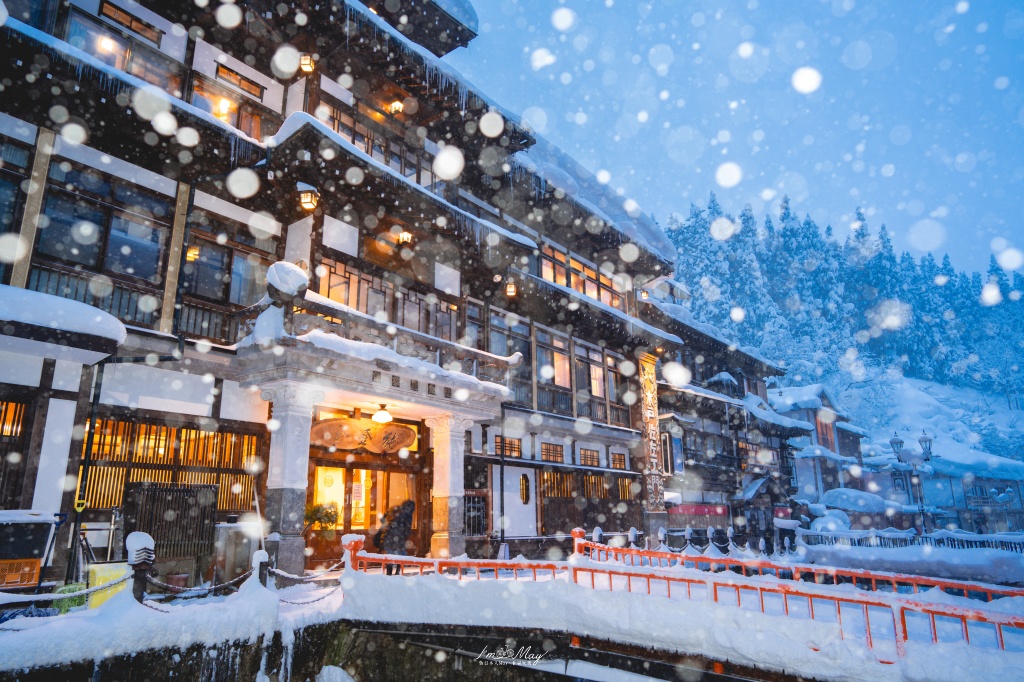 銀山溫泉攝影記錄 | 走進大正浪漫的銀白夢境：從魔幻藍調到寂靜清晨，我的雪國絕景紀錄 @偽日本人May．食遊玩樂