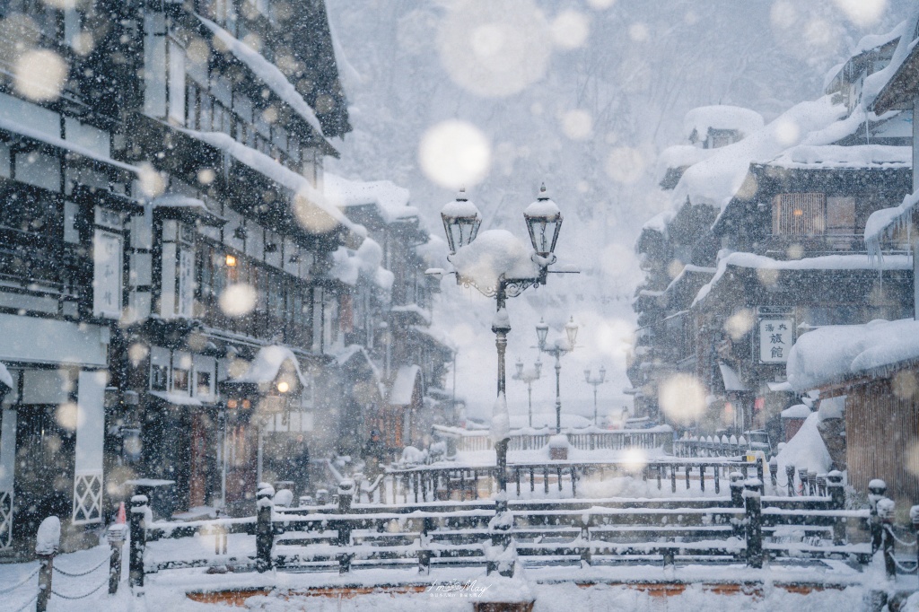 銀山溫泉攝影記錄 | 走進大正浪漫的銀白夢境：從魔幻藍調到寂靜清晨，我的雪國絕景紀錄 @偽日本人May．食遊玩樂