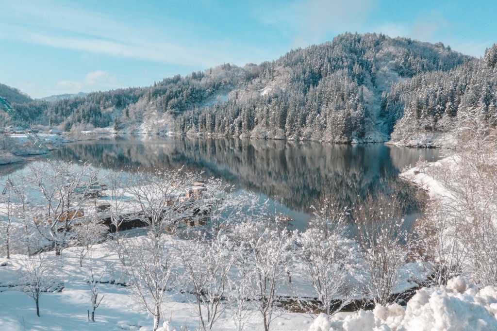 只見線冬季攝影記錄｜跨越數年的銀白記憶，我眼中的「世界最浪漫鐵道」冬日全紀錄，第一到第八鐵橋全制霸、大志集落與私房景點 @偽日本人May．食遊玩樂