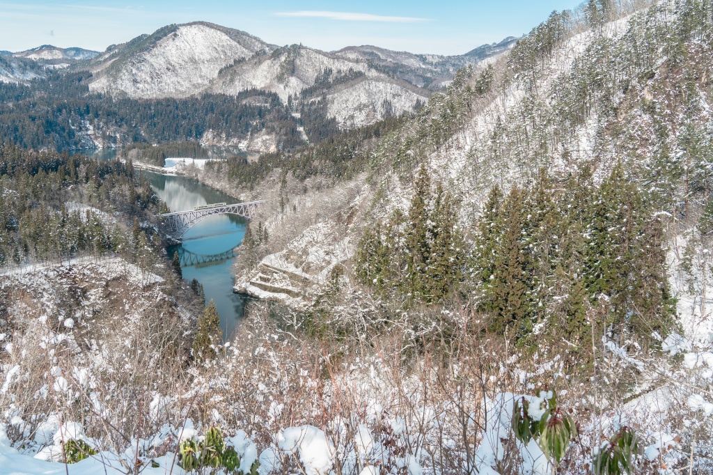 只見線冬季攝影記錄｜跨越數年的銀白記憶，我眼中的「世界最浪漫鐵道」冬日全紀錄，第一到第八鐵橋全制霸、大志集落與私房景點 @偽日本人May．食遊玩樂